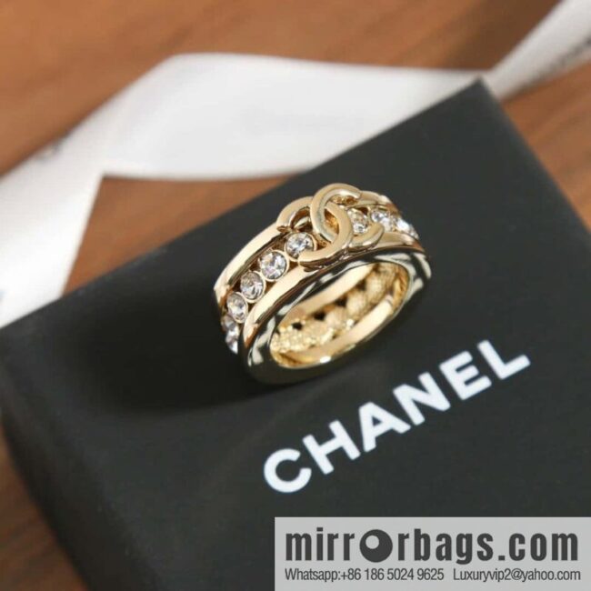 ☀️New ☑️ Chanel Double C Single Row Diamond Ring