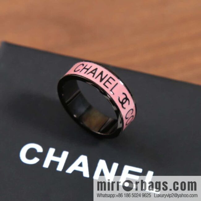 ☀️New ☑️ Chanel Double C Pink Drip COCO Ring ☀️