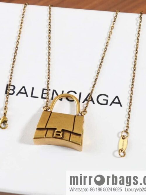 IMG_9832-800x800ltmefh51rdc140508_20250705014925.jpg ☀️New Balenciaga BALENCIAGA gold bag 👜 necklace