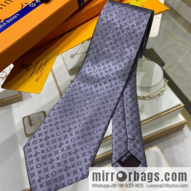 LV Louis Vuitton 100% Top Jacquard Silk Logo Tie