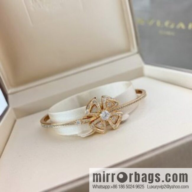 BVLGARI Bulgari series, four-leaf clover bracelet