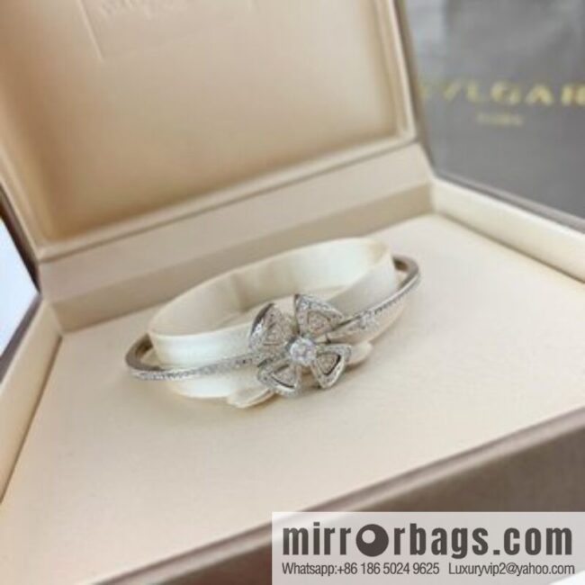 BVLGARI Bulgari series, four-leaf clover bracelet