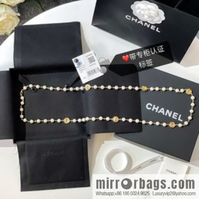 2021 new Chanel button pearl sweater chain necklace