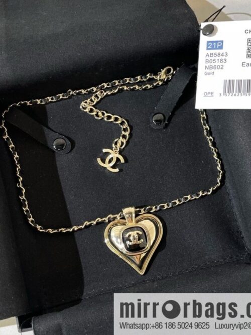 i1636471500_4908_1-800x800ywqoafhb2r411625_20250716003857.jpg 2021 new Chanel double c peach heart black leather rope necklace