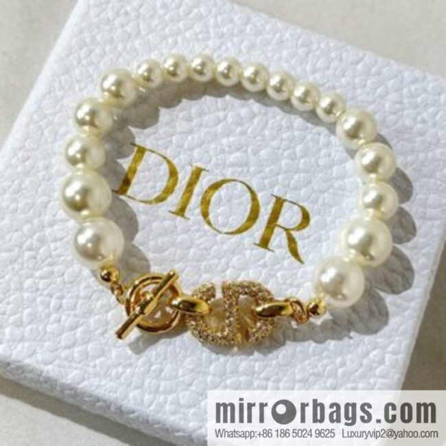 i1636651567_7057_6-800x800vc4m2hnjcak12099_20250716004315.jpg New ☑️ Dior pearl bracelet necklace