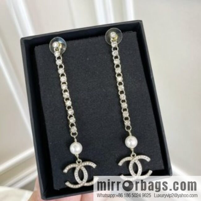 New ☑️ Chanel double c pearl stud earrings