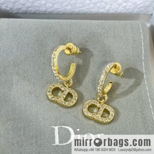 New ☑️ Dior CD stud earrings