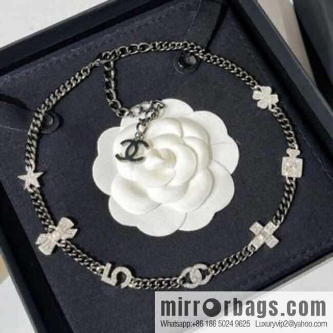 New ☑️ Chanel choker gun black necklace