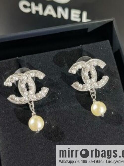 New ☑️ Chanel double c pearl stud earrings