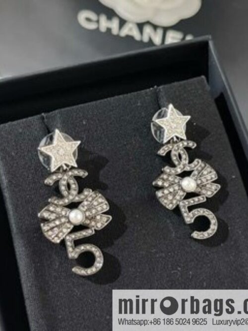 New ☑️ Chanel double c star bow 5 word stud earrings
