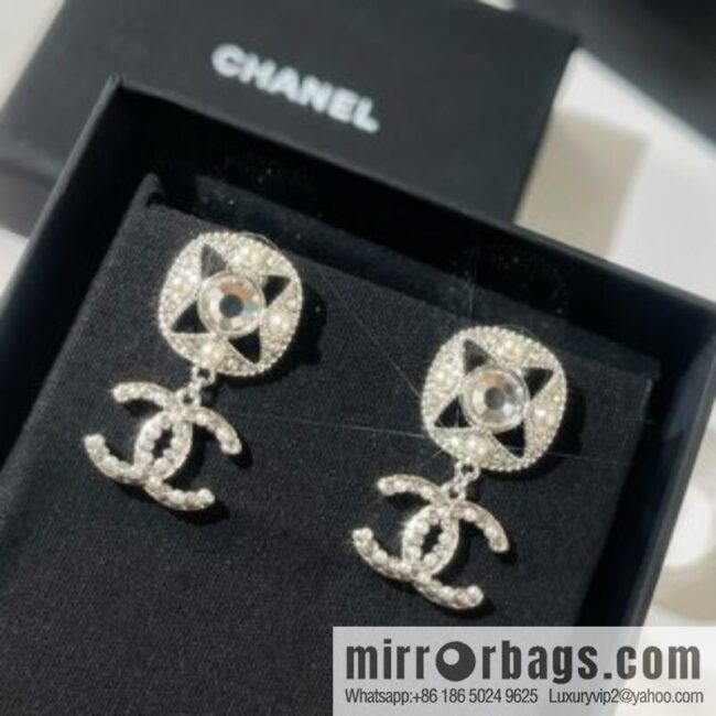 New ☑️ Chanel double c stud earrings