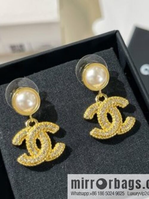 New ☑️ Chanel wheat ear double c pearl stud earrings