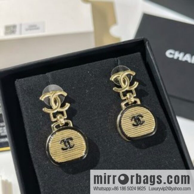 New ☑️ Chanel double c round cake bag earrings