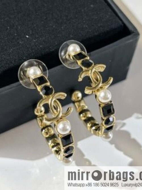 New ☑️ Chanel double c black square diamond pearl stud earrings