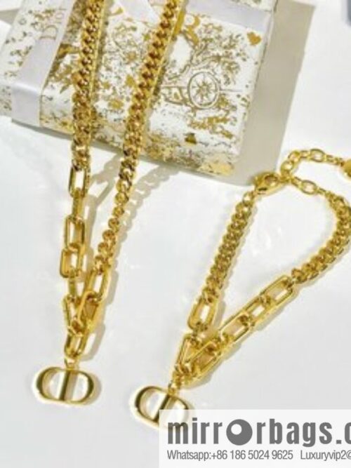 New ☑️ Dior gold CD necklace bracelet