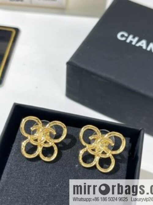 New ☑️ Chanel gold double c butterfly stud earrings