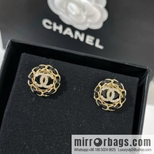 i1649600246_8262_3-800x800rswvdmhkjhw4359_20250715233307.jpg New ☑️ Chanel double c black leather rope stud earrings