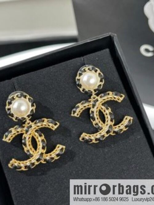 i1649600701_2849_1-800x800pow52f11xb14336_20250715233254.jpg New ☑️ Chanel double c black leather rope stud earrings