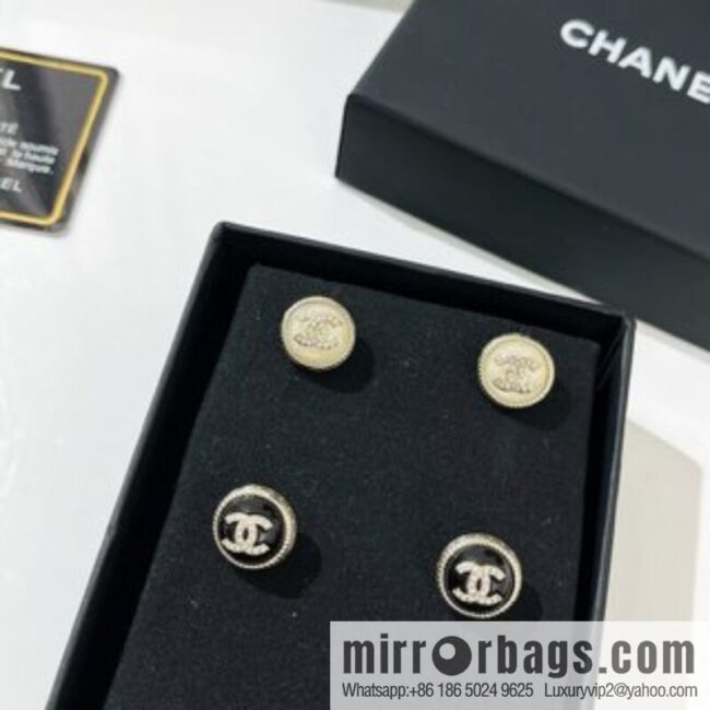 New ☑️ Chanel double c full diamond, black and white beads, stud earrings