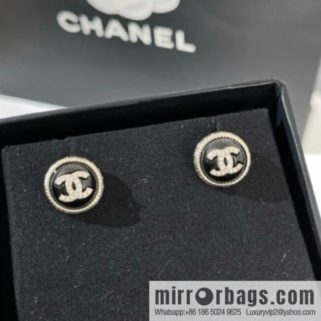 New ☑️ Chanel double c full diamond, black and white beads, stud earrings