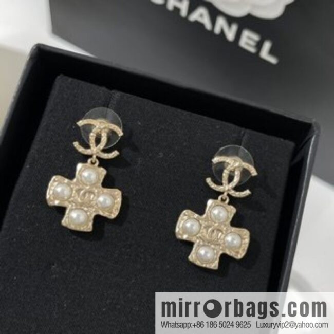 New ☑️ Chanel double c cross pearl stud earrings