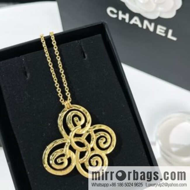 i1650465751_8285_4-800x8002knvsyoatav23679_20250716022817.jpg ☑️ Chanel gold brooch necklace