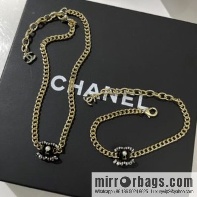 i1650466117_650_5-800x800f4fmzttua2w23665_20250716022811.jpg New ☑️ Chanel acrylic pearl necklace bracelet