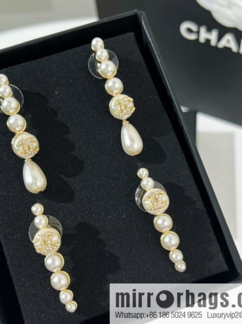 New ☑️ Chanel double c pearl stud earrings