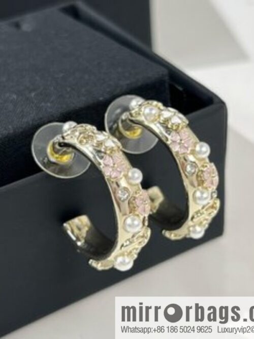 New ☑️ Chanel double c camellia stud earrings