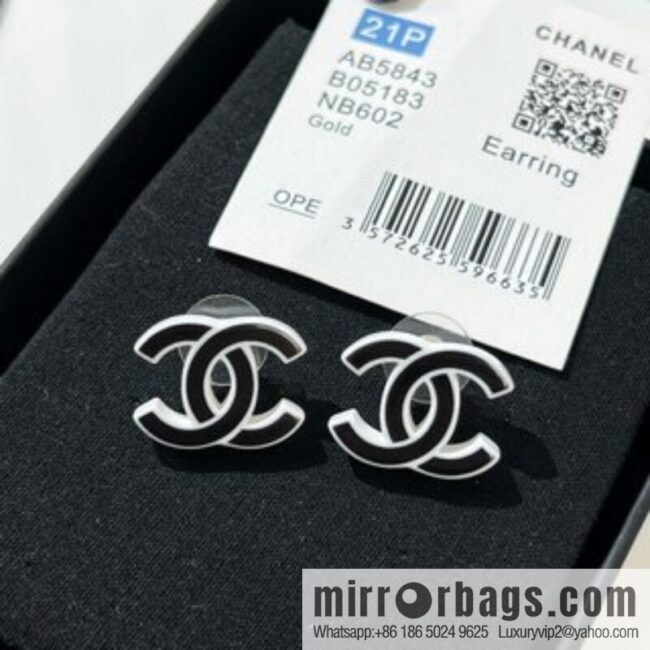 New ☑️ Chanel double c acrylic stud earrings