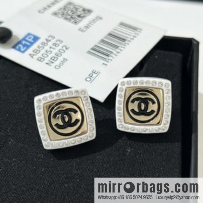 New ☑️ Chanel double c acrylic stud earrings