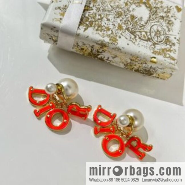 i1650974616_9059_2-800x8002ygg0qqibcw27820_20250716030403.jpg New ☑️ Dior CD brooch necklace earrings