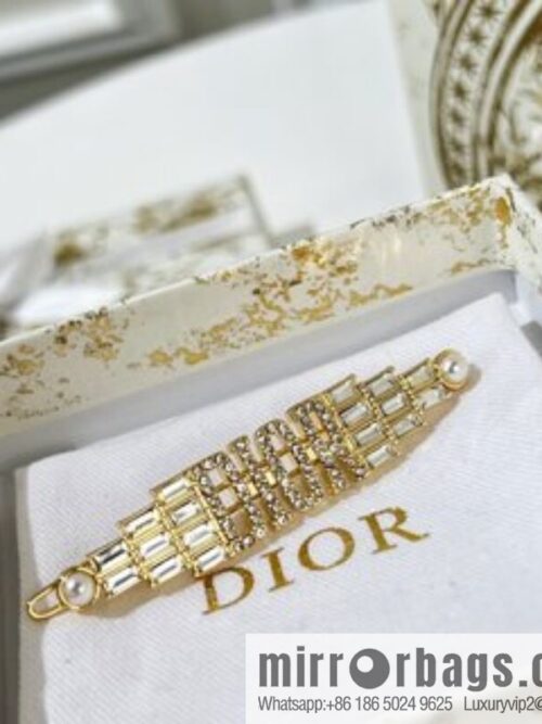 New ☑️ Dior full diamond letter hairpin hairpin