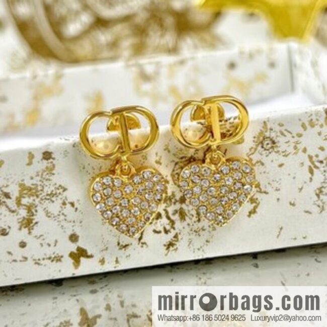 New ☑️ Dior CD full diamond peach heart stud earrings