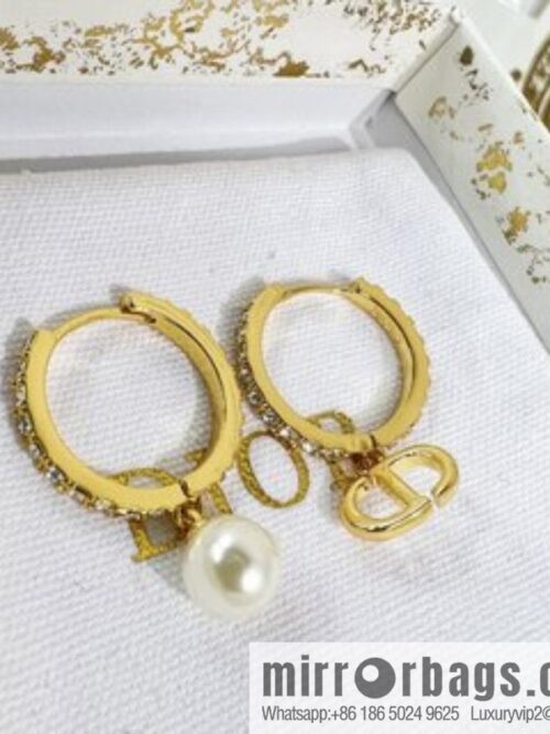 New ☑️ Dior CD pearl stud earrings