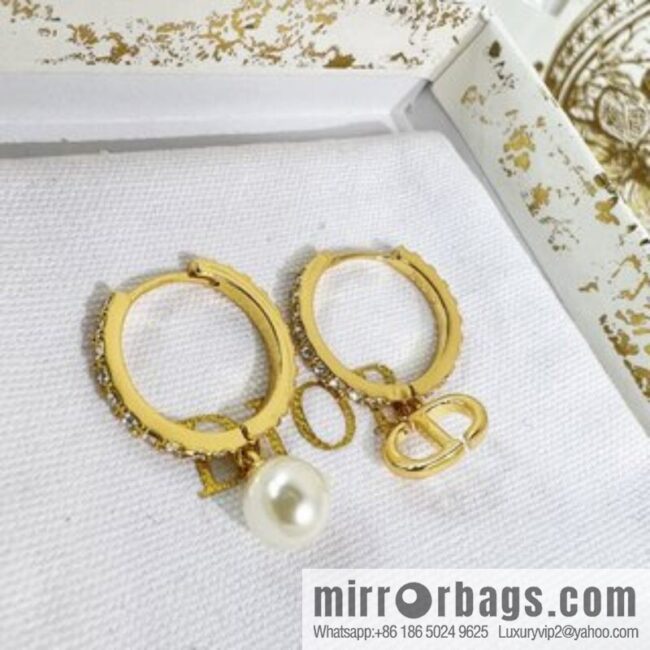 New ☑️ Dior CD pearl stud earrings