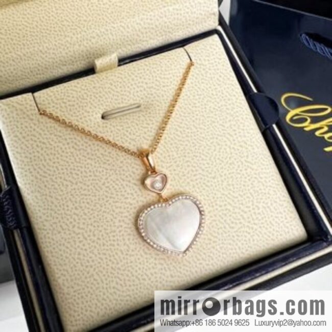 Chopard HAPPY HEARTS love necklace
