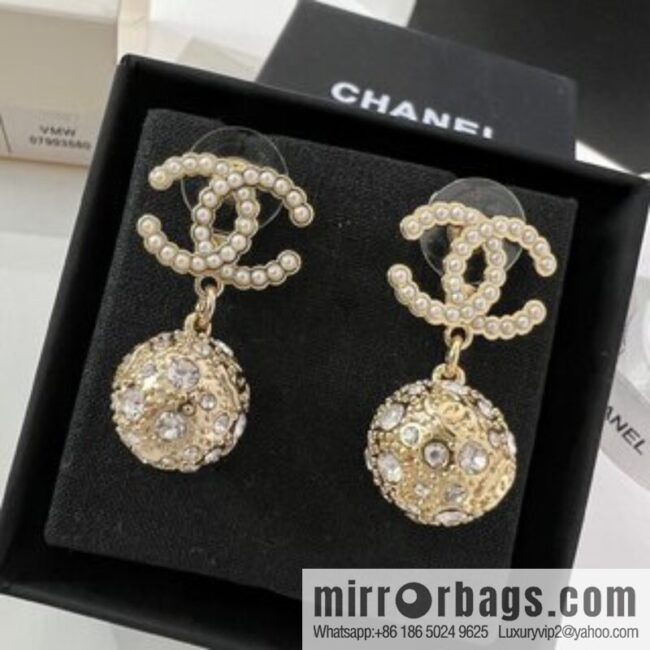 New ☑️ Chanel double c full diamond stud earrings