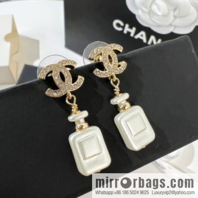 New ☑️ Chanel double c perfume bottle stud earrings