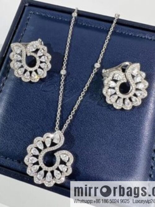 Chopard PRECIOUS LACE VAGUE lace necklace earshot