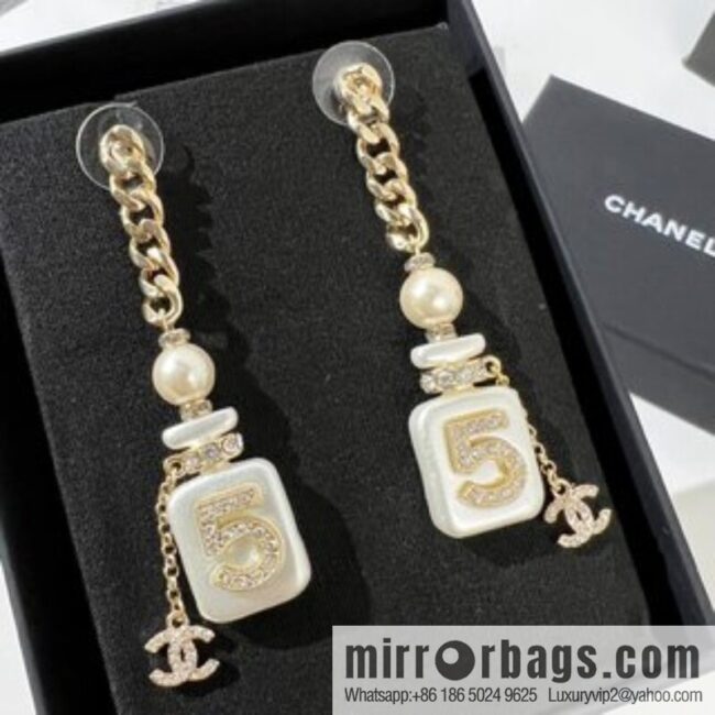 New ☑️ Chanel double c perfume bottle stud earrings