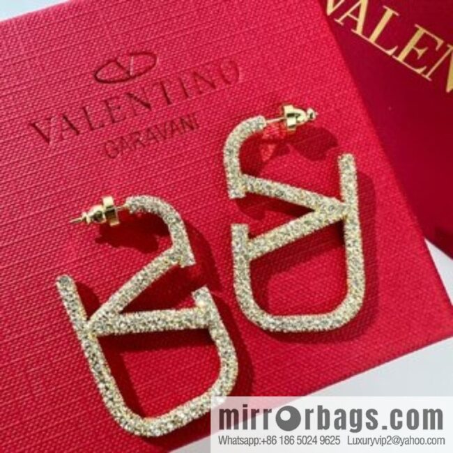 New ☑️ Valentino full diamond earrings