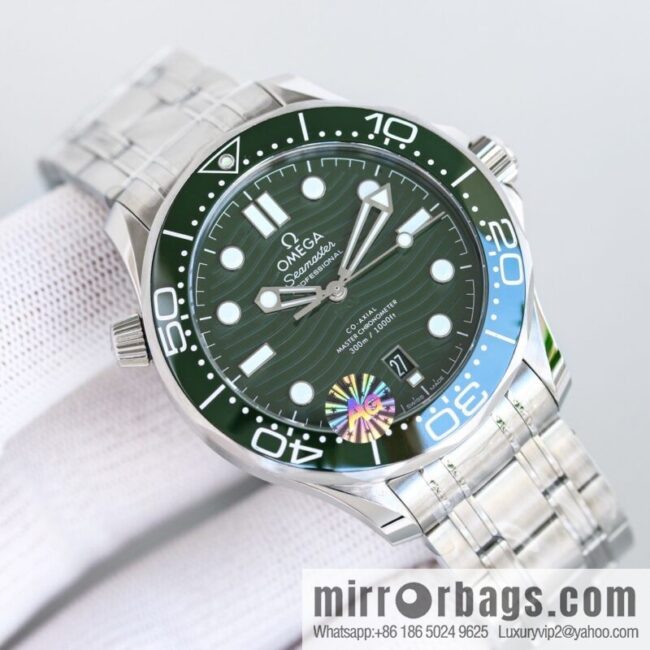 i1654417565_5136_0-800x800a400obrlbdp96816_20250702025121.jpg Omega 2022 new green seahorse with double T black balance wheel 8800 movement, 42mm