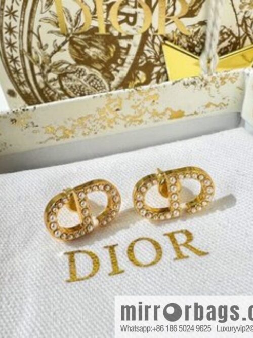 Image source, new ☑️ Dior CD pearl stud earrings