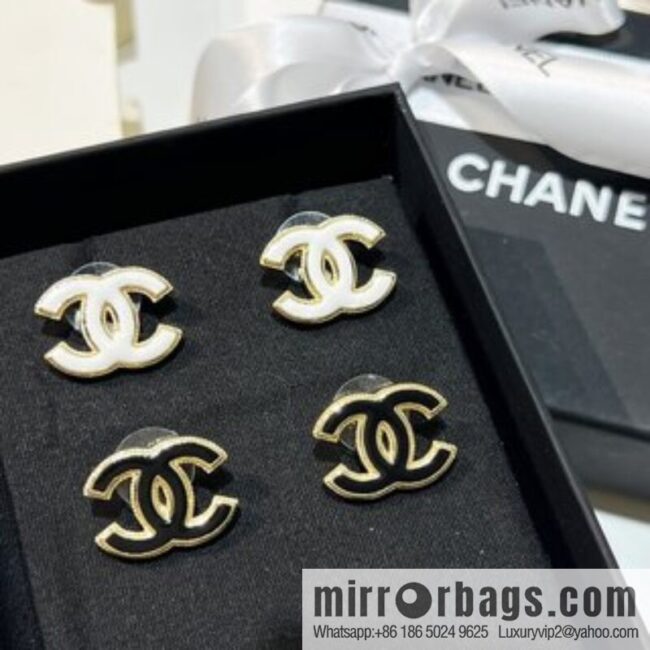 New ☑️ Chanel double c enamel oil drop black and white stud earrings