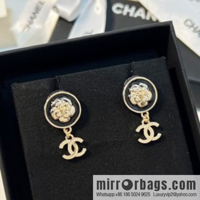 New ☑️ Chanel double c camellia stud earrings