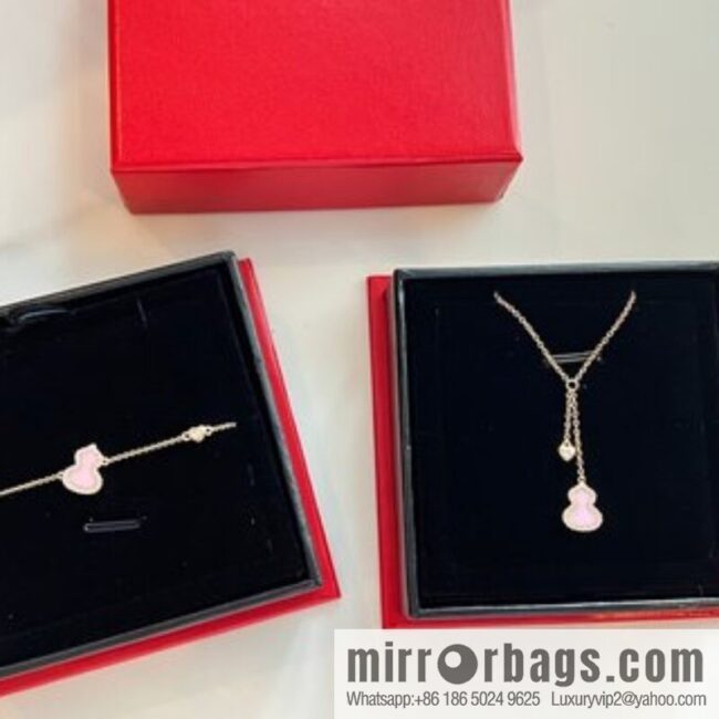 i1655963456_7527_1-800x8001d2lohkfehz16369_20250716012225.jpg Qeelin, pink shell gourd necklace bracelet