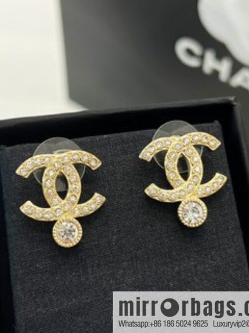 i1656333915_9860_1-800x800rz4ujfnmu4i16287_20250716012141.jpg New ☑️ Chanel double c single diamond stud earrings