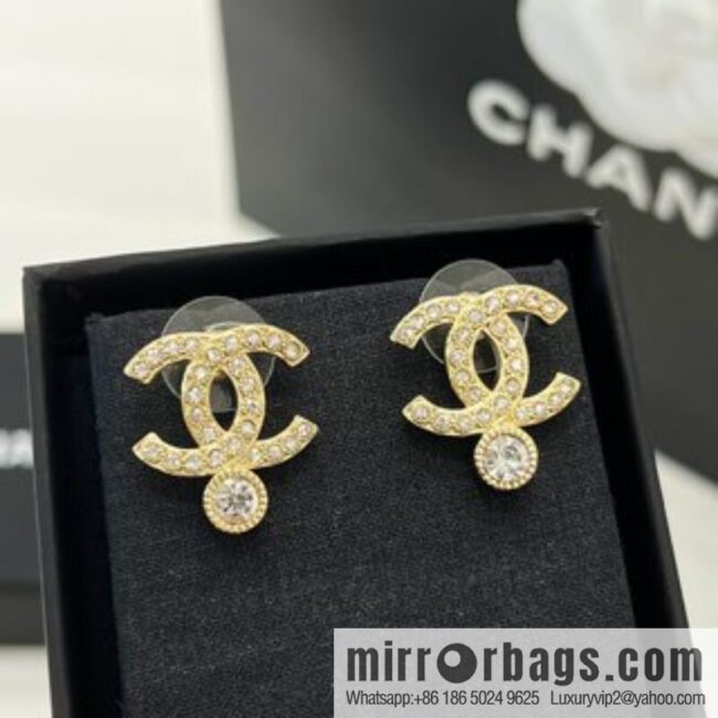 New ☑️ Chanel double c single diamond stud earrings