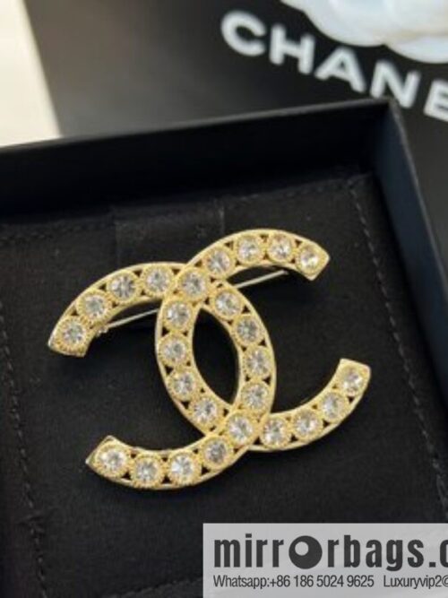 i1656507909_2357_1-800x800lnx0tzq5uv416169_20250716012036.jpg New ☑️ Chanel double c gold full diamond brooch